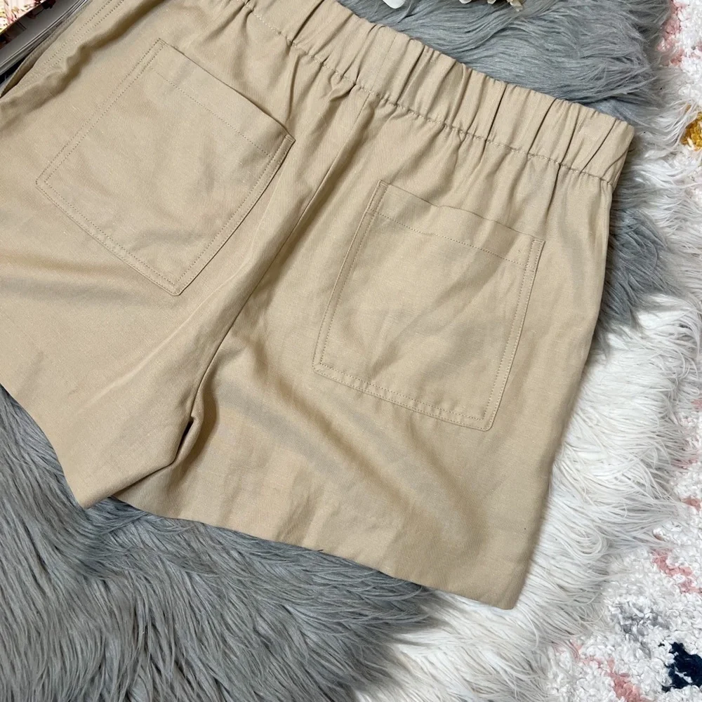 Banana Republic Tan Women’s Linen Knit Pull On Woven Shorts Sz LP - Picture 10 of 10
